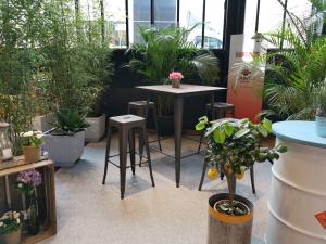 Industrial Stehtisch 3